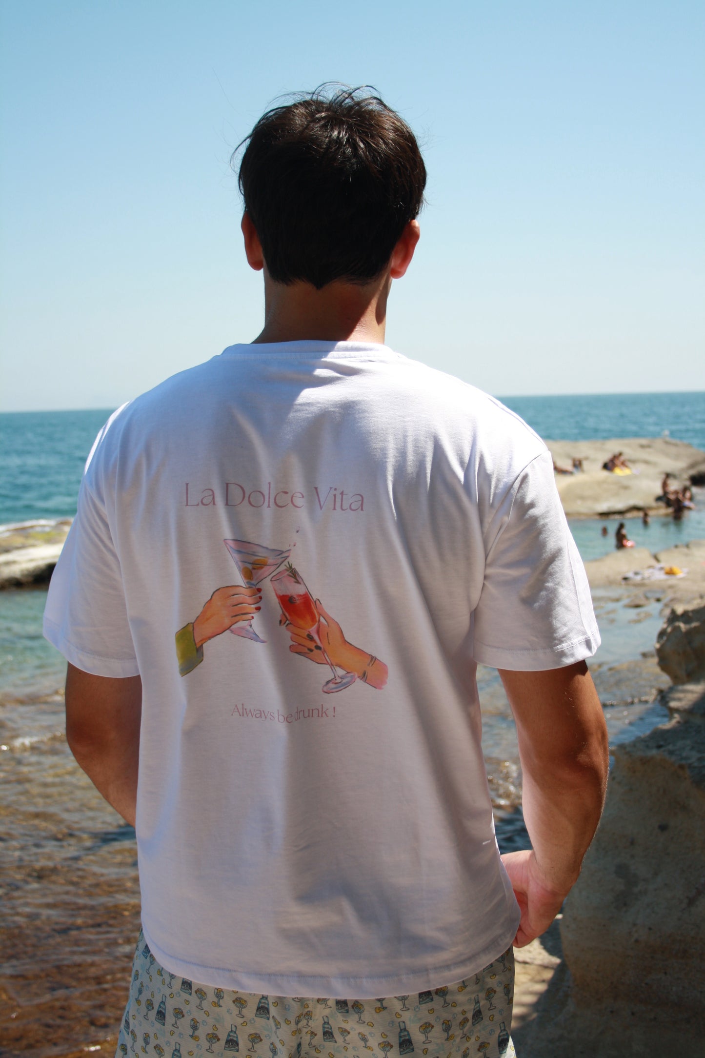 T-shirt - La Dolce Vita Chin Chin